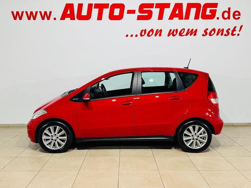 Gebraucht Mercedes A160 95 PS (69 kW) 2012 Rot Limousine