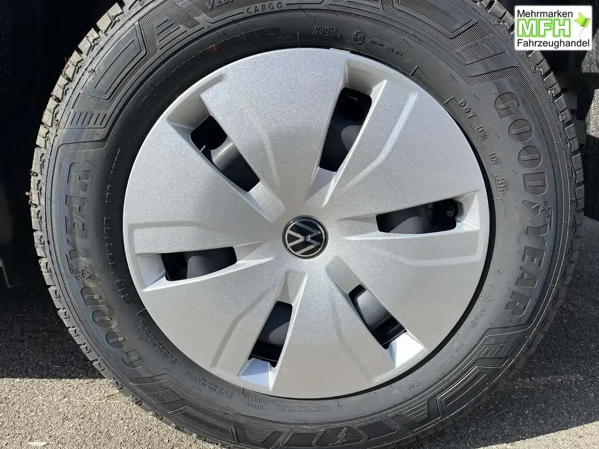 Neu VW T7 100 kW (136 PS) 2026 Stonegrey Van