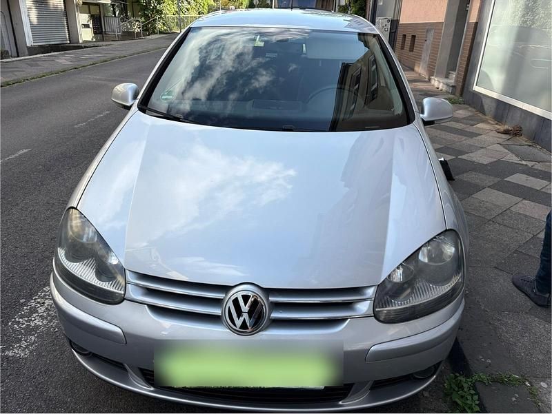 Silber Gebraucht 2008 VW Golf V Limousine | 3.599 € (Fairer Preis) - Bild 1/4