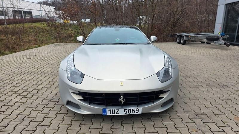 Grau Gebraucht 2015 Ferrari FF Kombi | 160.000 € (Fairer Preis) - Bild 1/4