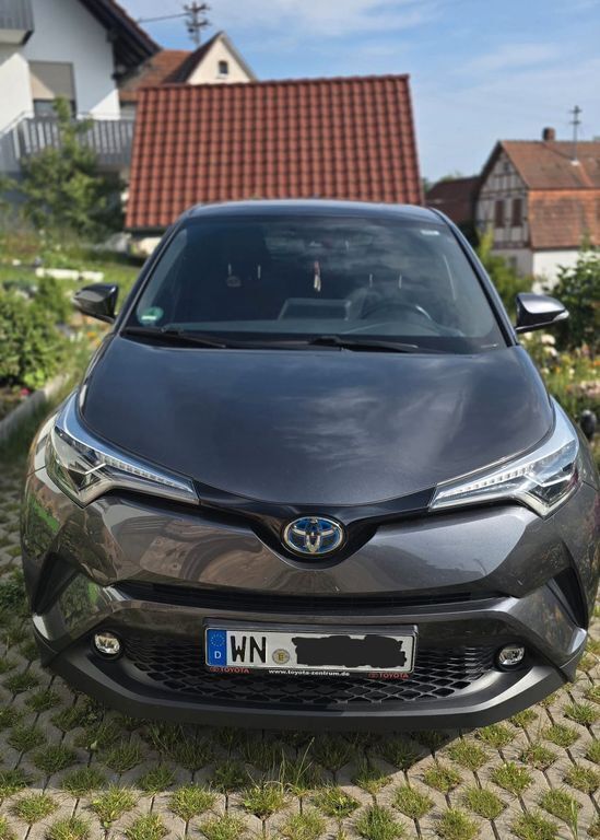 Grau Gebraucht 2019 Toyota C-HR Club SUV | 18.499 € (Fairer Preis) - Bild 1/4