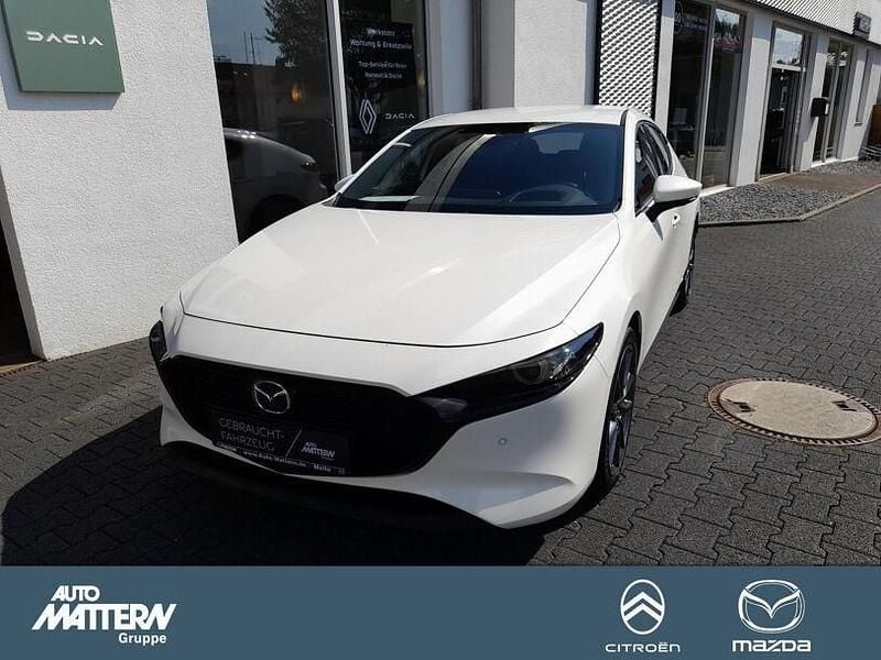 Weiss Gebraucht 2022 Mazda 3 Selection Limousine | 18.490 € (Fairer Preis) - Bild 1/4