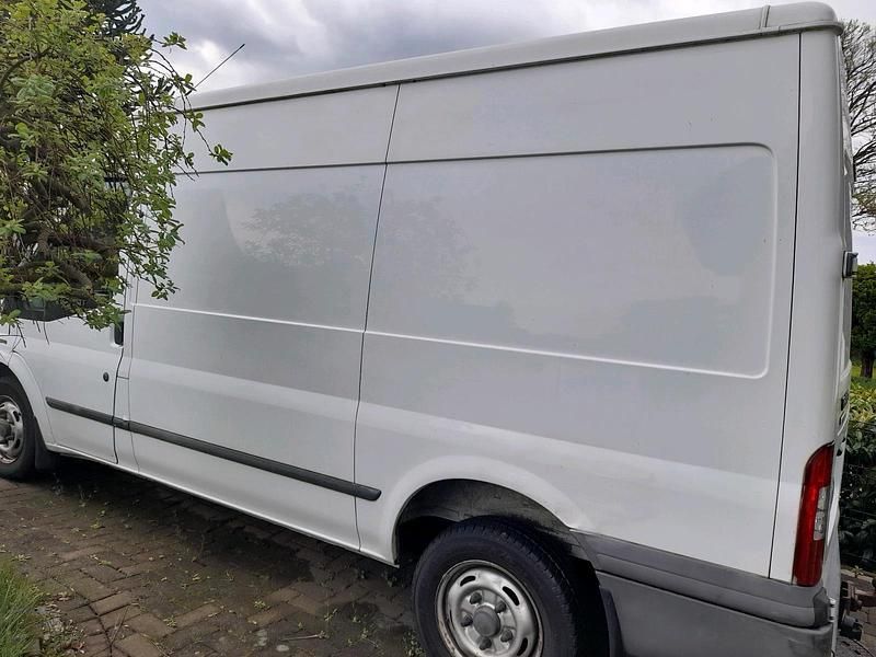 Gebraucht Ford Transit 101 PS (74 kW) 2014 Weiß Van / Kleinbus