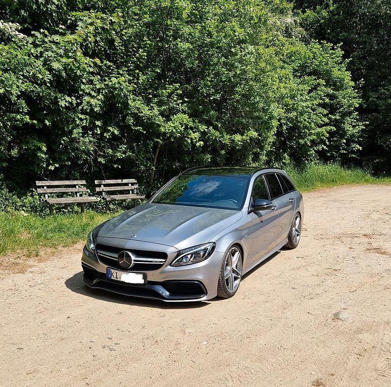 Grau Gebraucht 2015 Mercedes C63 AMG AMG Limousine | 39.970 € (Superpreis) - Bild 1/4