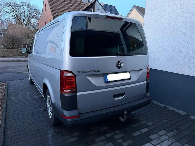 Usata VW Transporter 150 CV (110 kW) 2017 Argento Furgone