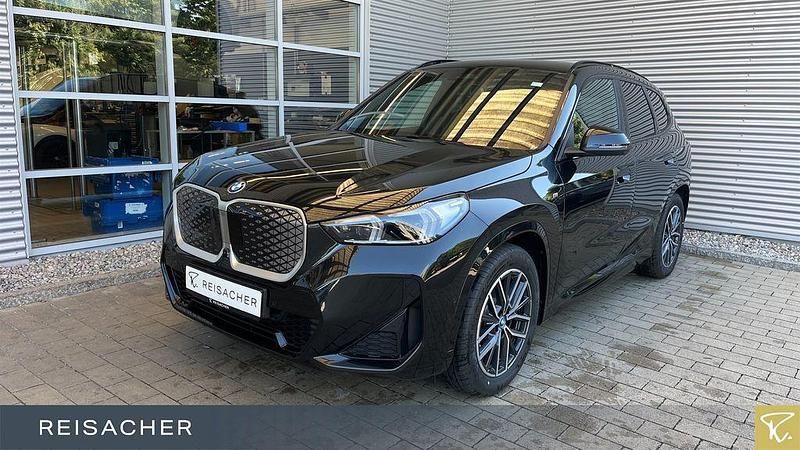 Schwarz Neu 2025 BMW iX1 M Sport SUV | 54.900 € (Guter Preis) - Bild 1/4