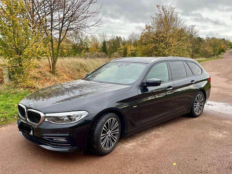 Gebraucht BMW 525 Shadowline 231 PS (169 kW) 2017 Schwarz Kombi