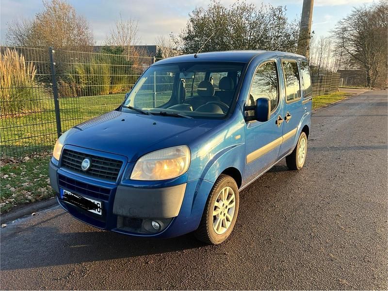 Blau Gebraucht 2006 Fiat Doblò Van / Kleinbus | 2.200 € (Fairer Preis) - Bild 1/4