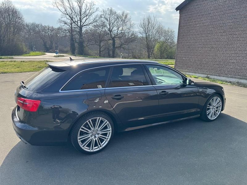 Gebraucht Audi A6 S-Line 245 PS (180 kW) 2011 Grau Kombi