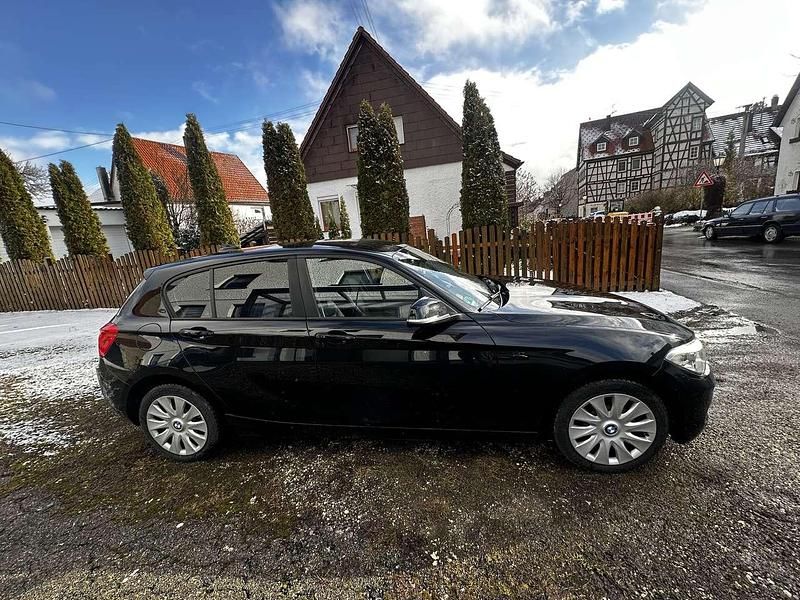 Gebraucht BMW 116 Advantage 116 PS (85 kW) 2015 Schwarz Kleinwagen