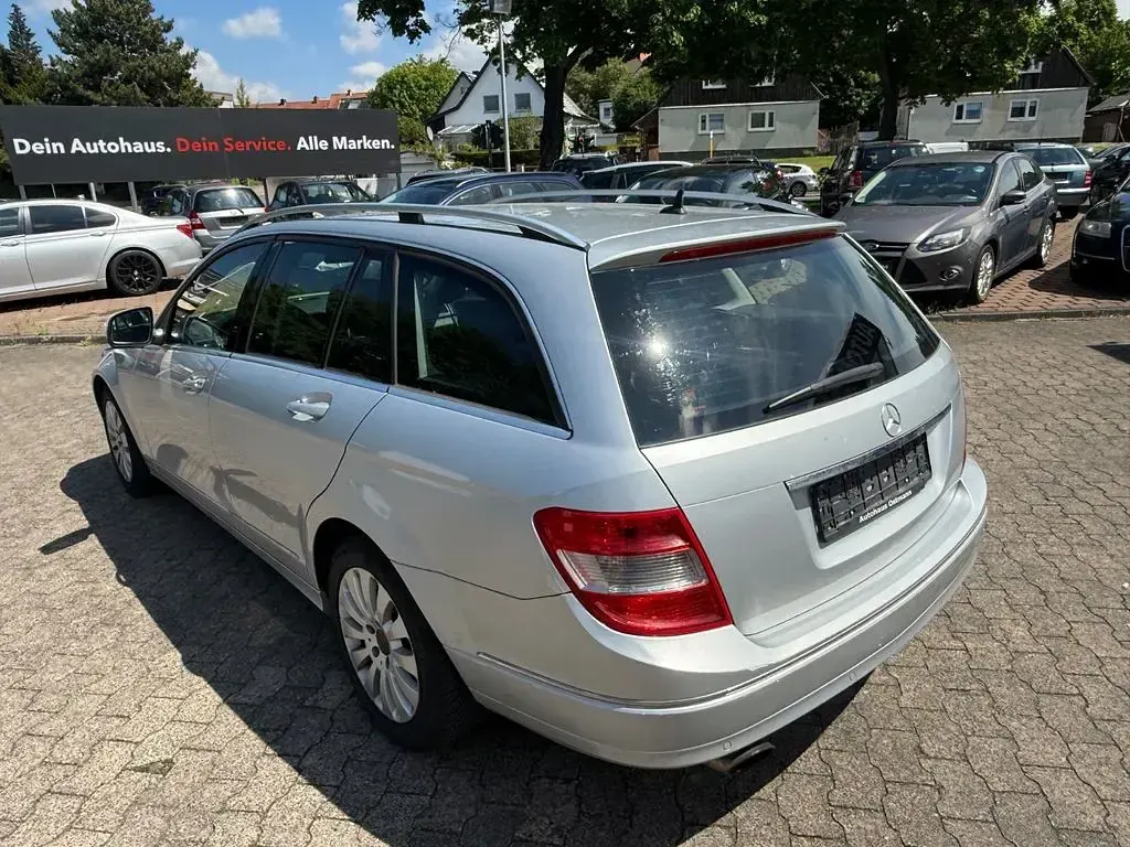 Second-hand Mercedes C220 170 CP (125 kW) 2008 Argintiu Break