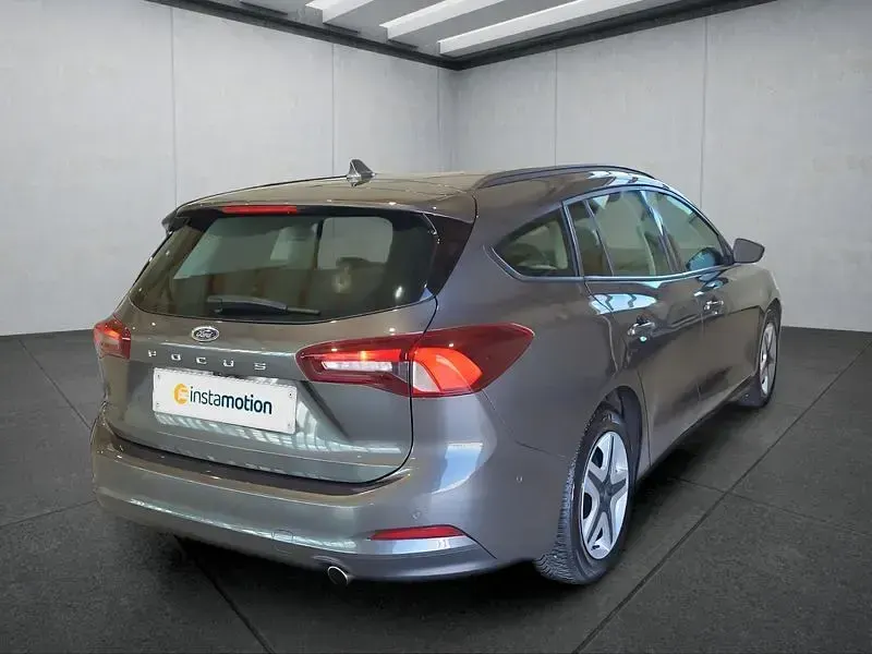 Gebraucht Ford Focus 125 PS (91 kW) 2022 Grau Kombi