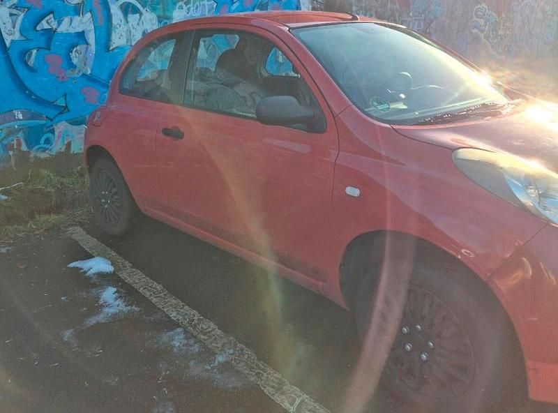 Gebraucht Nissan Micra 65 PS (47 kW) 2009 Rot Kleinwagen