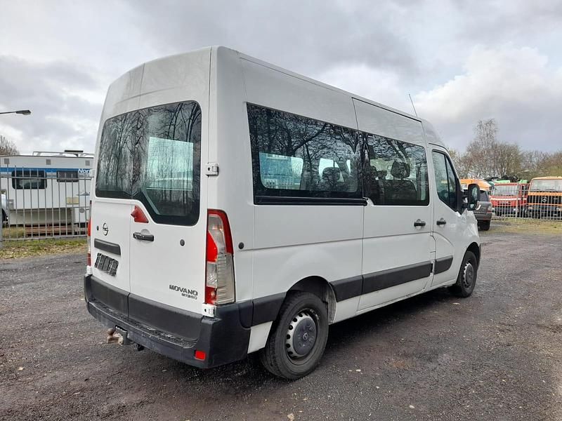 Gebraucht Opel Movano 145 PS (106 kW) 2018 Weiß Van / Kleinbus