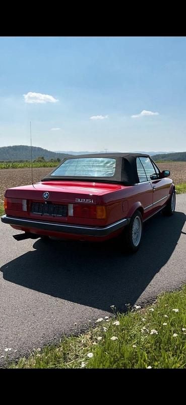 Gebraucht BMW 325 170 PS (125 kW) 1989 Rot Cabrio