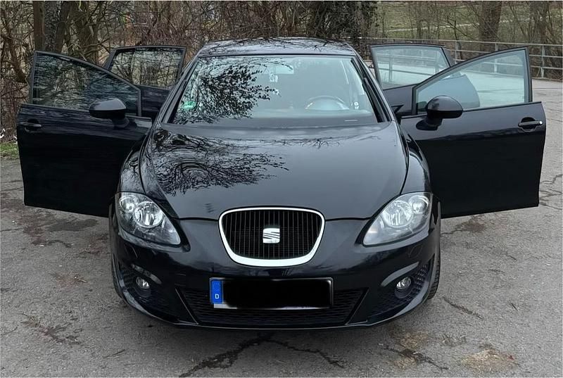 Second-hand Seat Leon Copa 105 CP (77 kW) 2011 Negru Hatchback