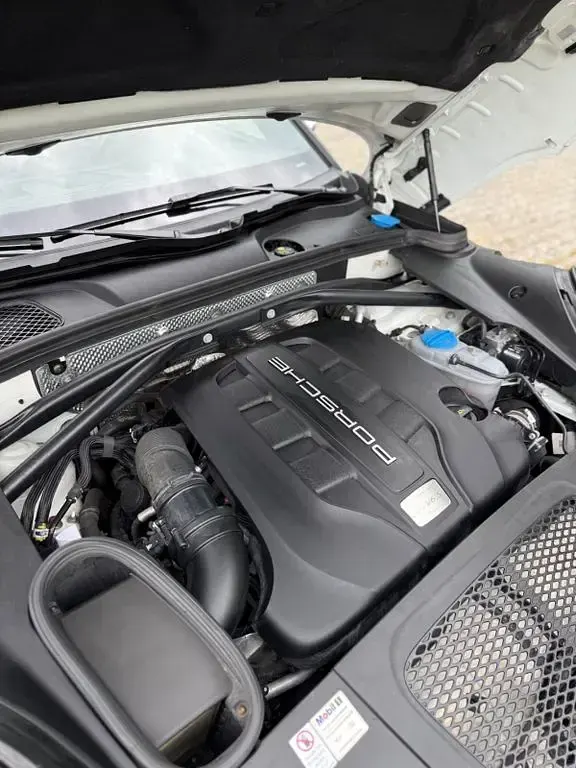 Gebraucht Porsche Macan 258 PS (189 kW) 2016 Weiß SUV