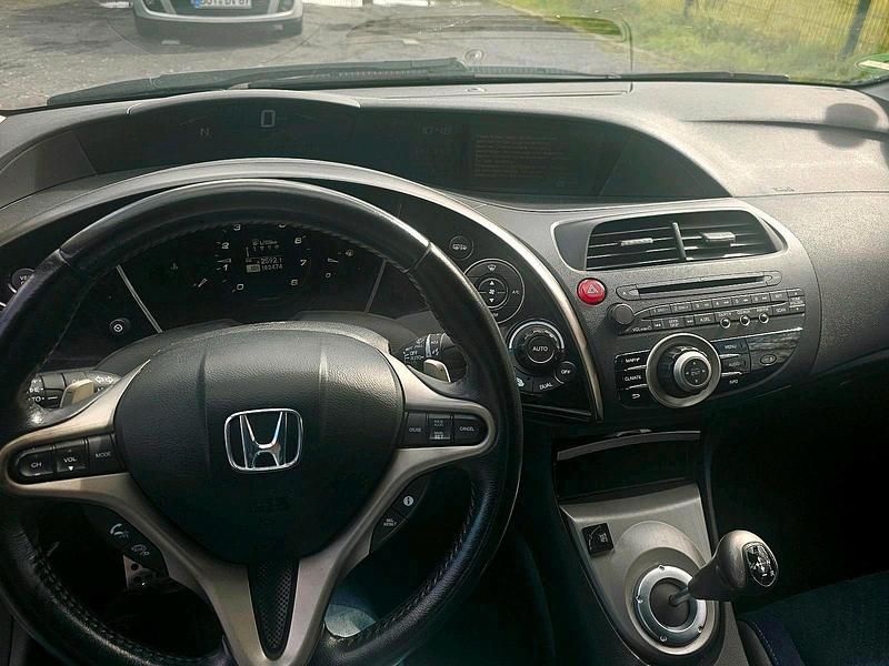 Gebraucht Honda Civic 140 PS (102 kW) 2008 Silber Limousine