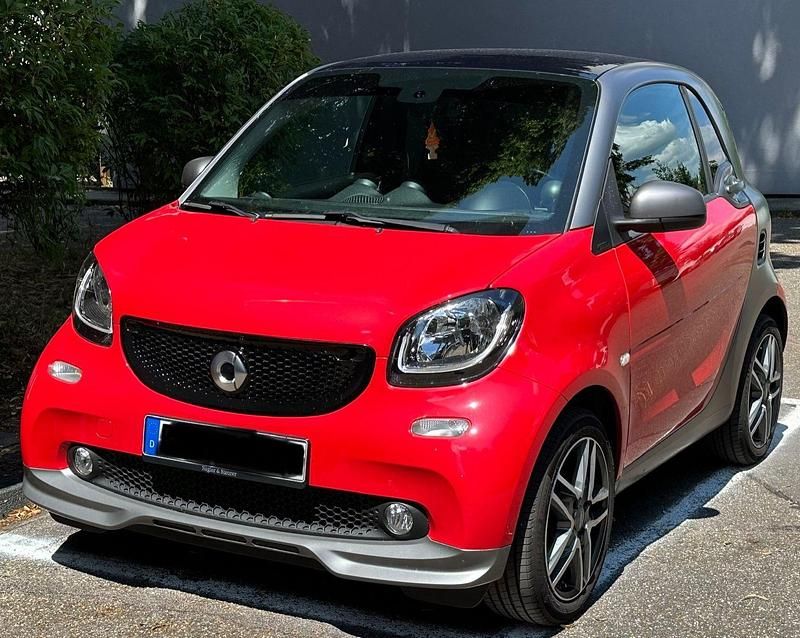 Rot Gebraucht 2018 Smart ForTwo Coupé Brabus Coupé | 14.990 € (Guter Preis) - Bild 1/4