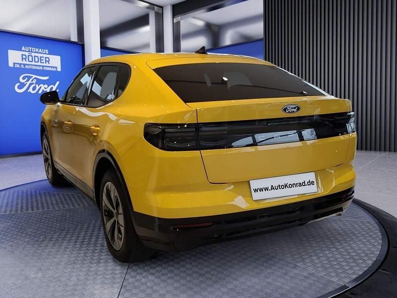 Neu Ford Capri Style 125 kW (170 PS) 2026 Gelb SUV