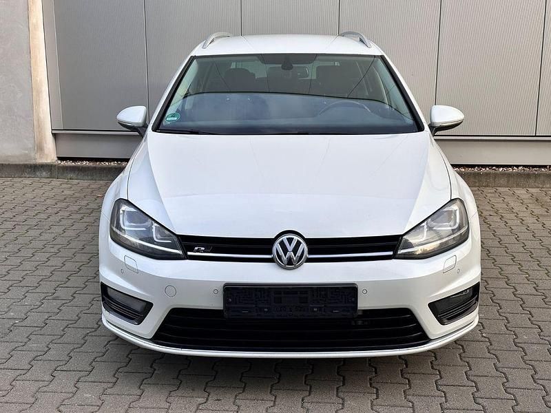 Weiß Gebraucht 2016 VW Golf VII Comfortline Kombi | 8.590 € (Superpreis) - Bild 1/4