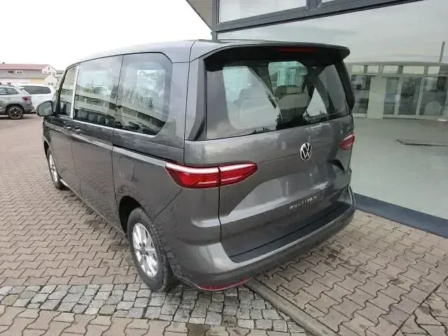 Gebraucht VW Multivan Life 110 PS (80 kW) 2024 Grau Van / Kleinbus