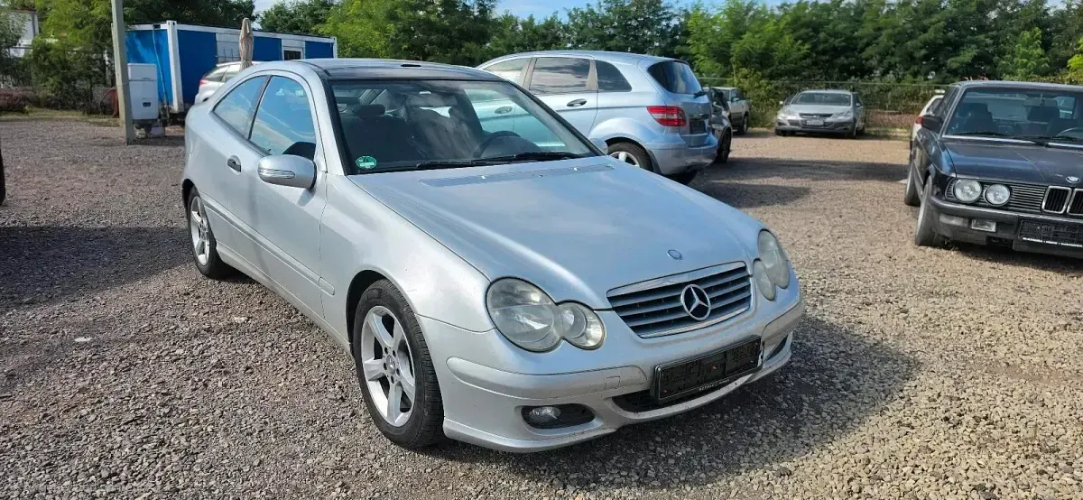 Gebraucht Mercedes C200 163 PS (119 kW) 2005 Silber Coupé