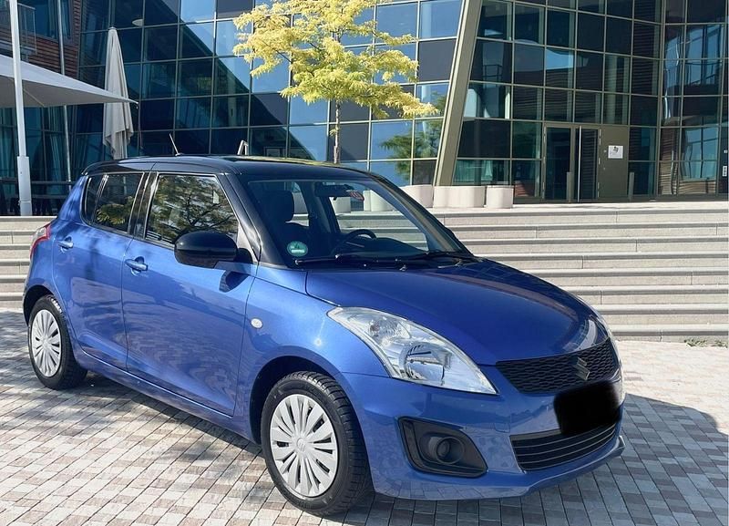 Blau Gebraucht 2015 Suzuki Swift Club Kleinwagen | 7.900 € (Fairer Preis) - Bild 1/4