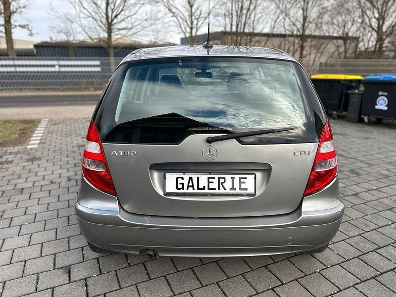 Gebraucht Mercedes A180 109 PS (80 kW) 2008 Grau Kleinwagen