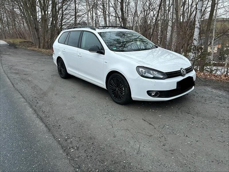 Gebraucht VW Golf VII 105 PS (77 kW) 2013 Weiß Kombi