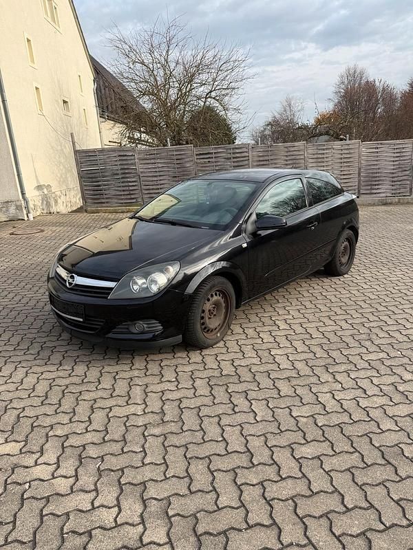 Schwarz Gebraucht 2005 Opel Astra GTC Coupé | 1.499 € (Guter Preis) - Bild 1/4
