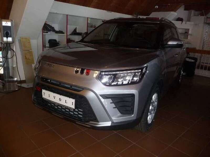 Platinum gray Neu 2024 Ssangyong Tivoli SUV | 23.990 € (Fairer Preis) - Bild 1/3