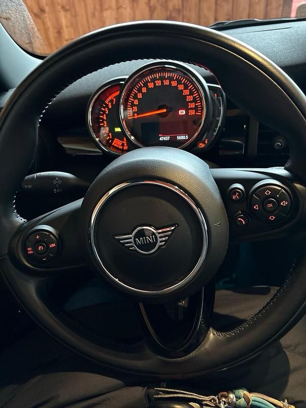 Gebraucht Mini Cooper 136 PS (100 kW) 2020 Grau Kleinwagen