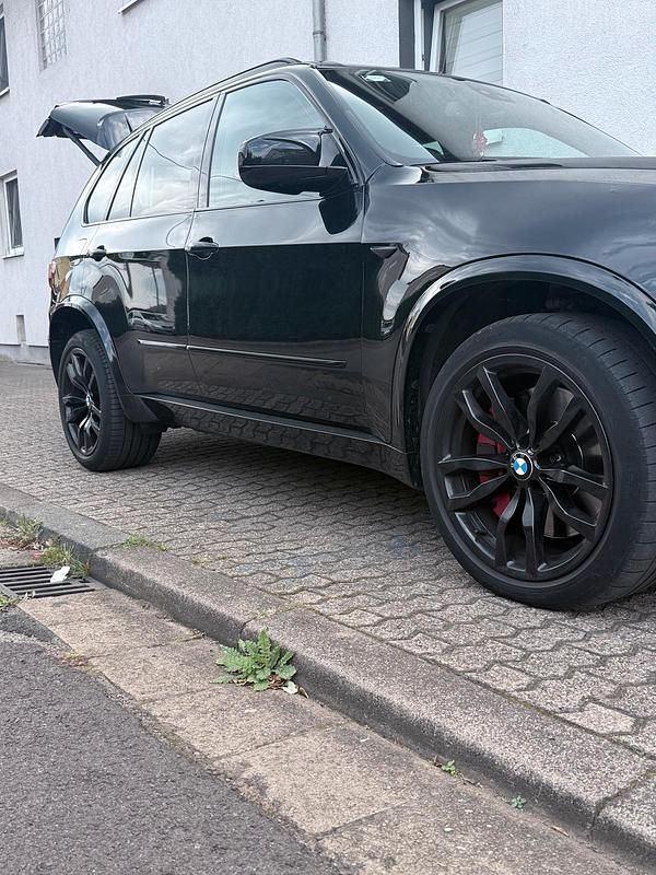 Schwarz Gebraucht 2012 BMW X5 M SUV | 18.500 € (Fairer Preis) - Bild 1/4