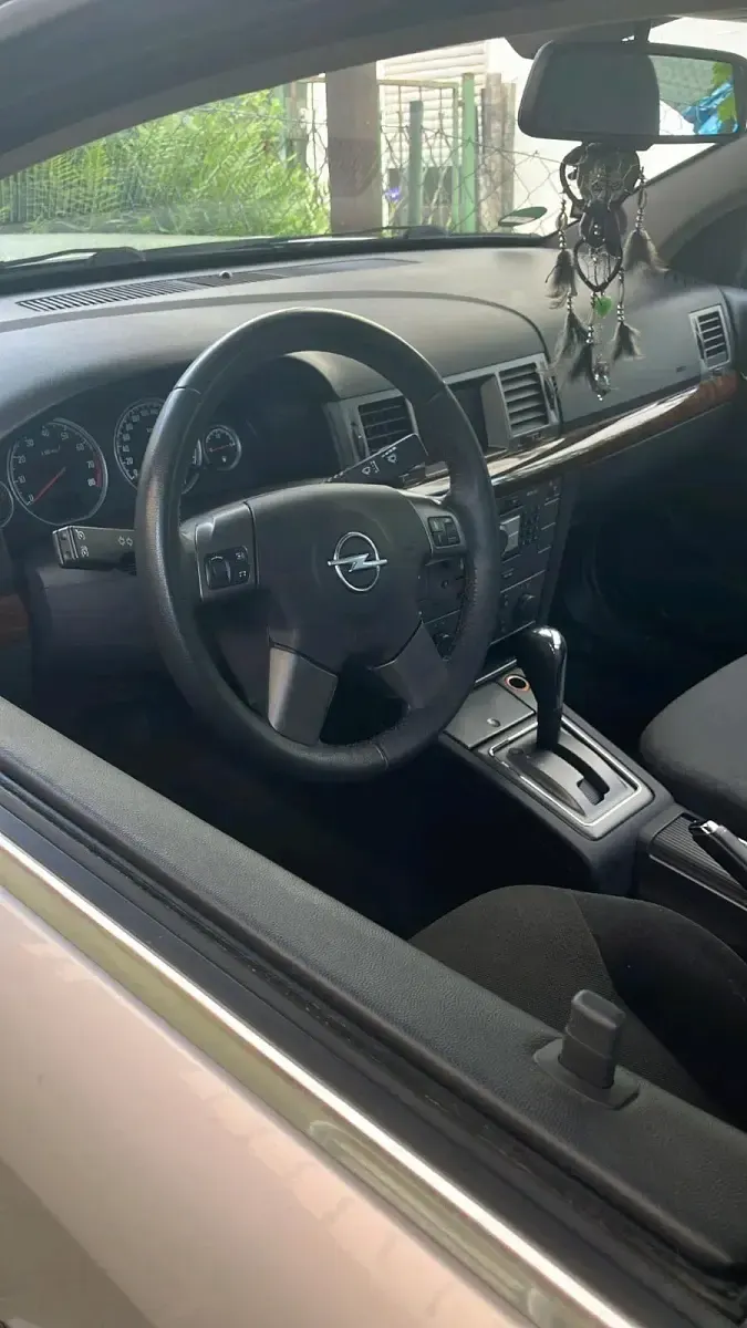 Gebraucht Opel Vectra 155 PS (114 kW) 2005 Silber Kombi