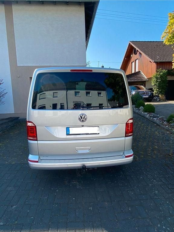 Second-hand VW T6 150 CP (110 kW) 2017 Argintiu Van