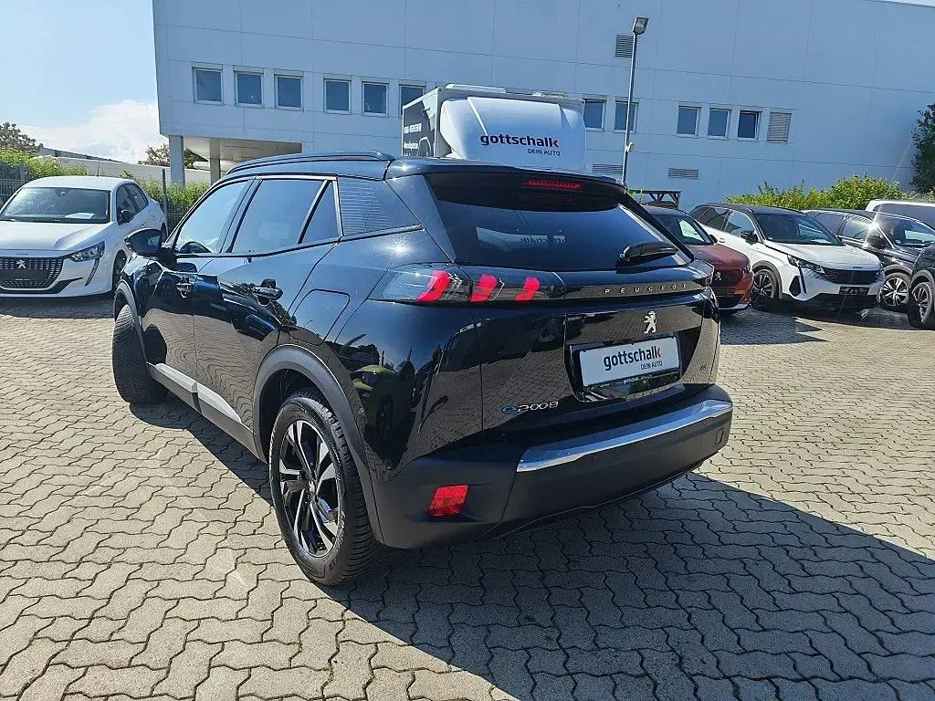 Gebraucht Peugeot e-2008 GTi 100 kW (136 PS) 2023 Schwarz SUV