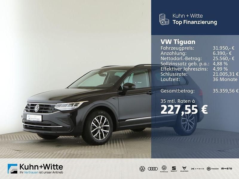 Deep black perleffekt Gebraucht 2023 VW Tiguan Life SUV | 31.950 € (Etwas zu teuer) - Bild 1/3