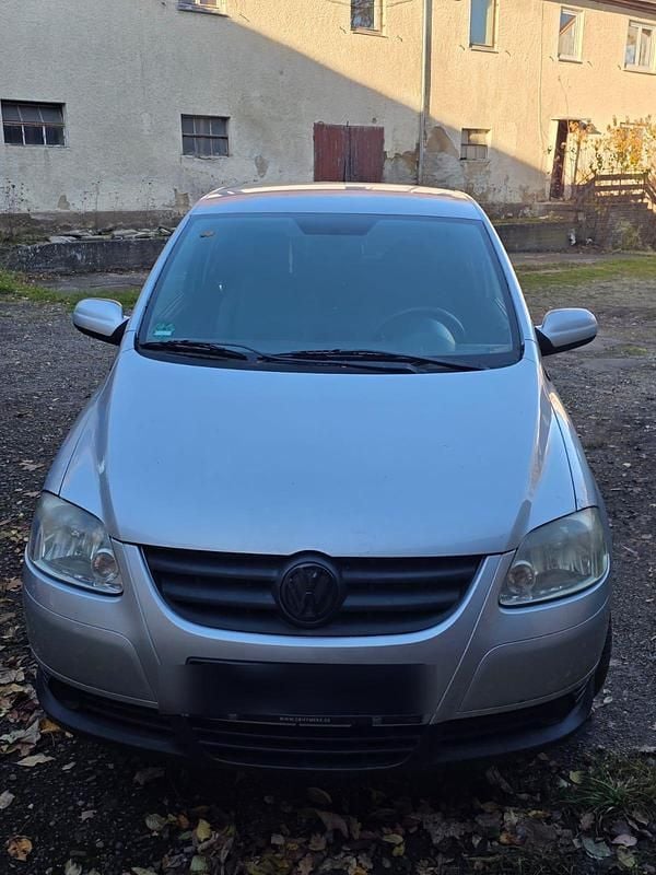 Silber Gebraucht 2007 VW Fox Kleinwagen | 1.400 € (Fairer Preis) - Bild 1/4