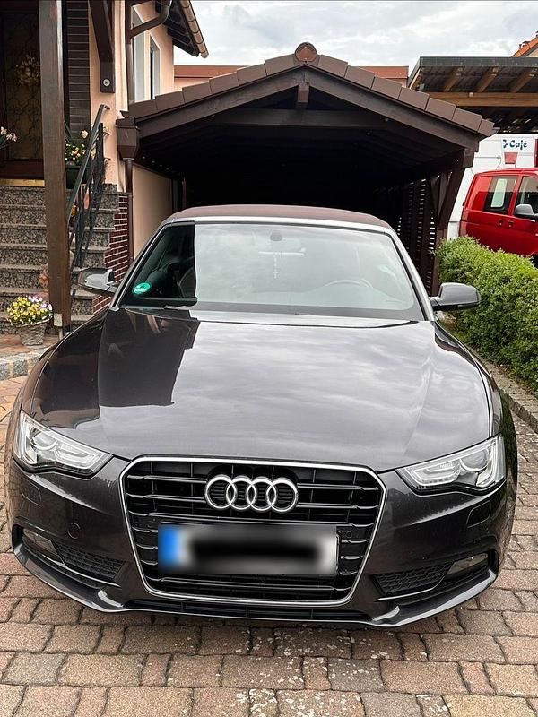 Gebraucht Audi A5 Cabriolet Ambiente 177 PS (130 kW) 2012 Braun Cabrio