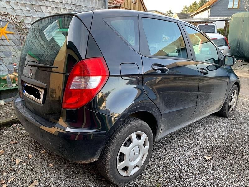 Gebraucht Mercedes A160 95 PS (69 kW) 2010 Schwarz Limousine