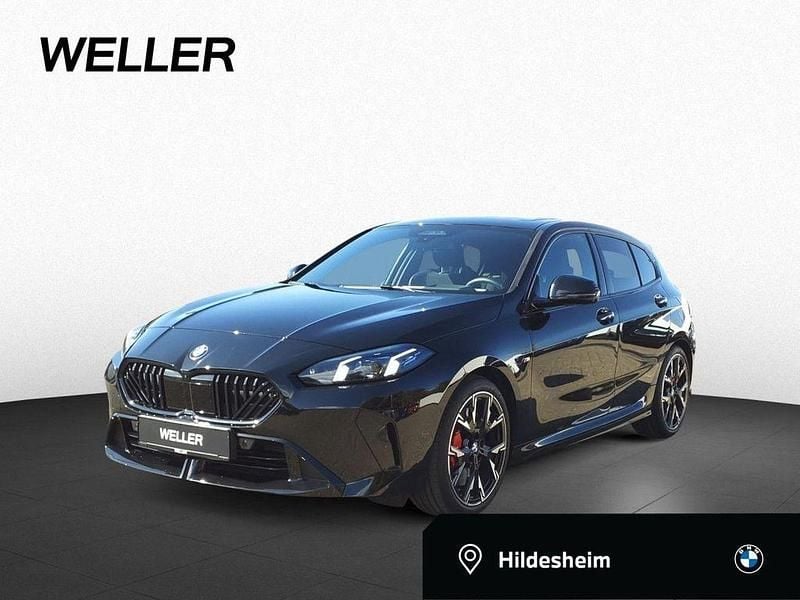 Black sapphire Gebraucht 2024 BMW 120 Efficient Dynamics Kleinwagen | 38.450 € (Fairer Preis) - Bild 1/4