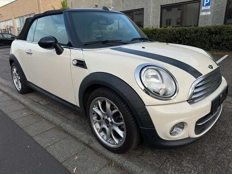 Gebraucht Mini Cooper D Cabriolet 111 PS (81 kW) 2011 Beige Cabrio