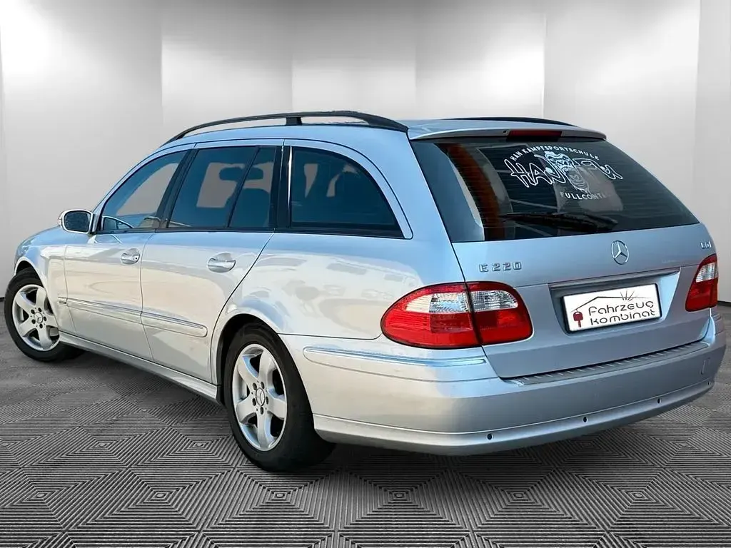 Gebraucht Mercedes E220 150 PS (110 kW) 2006 Silber Limousine