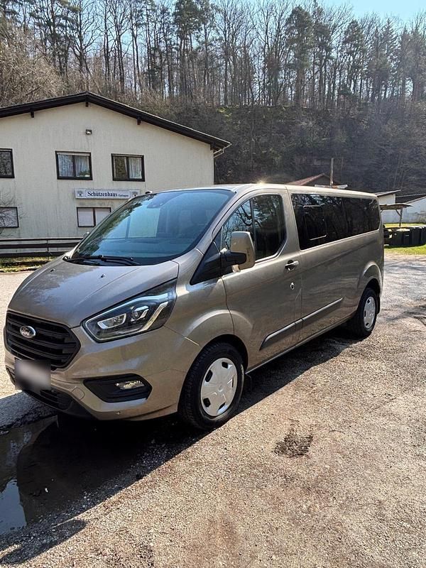 Gebraucht Ford Transit Custom 170 PS (125 kW) 2019 Braun Van / Kleinbus