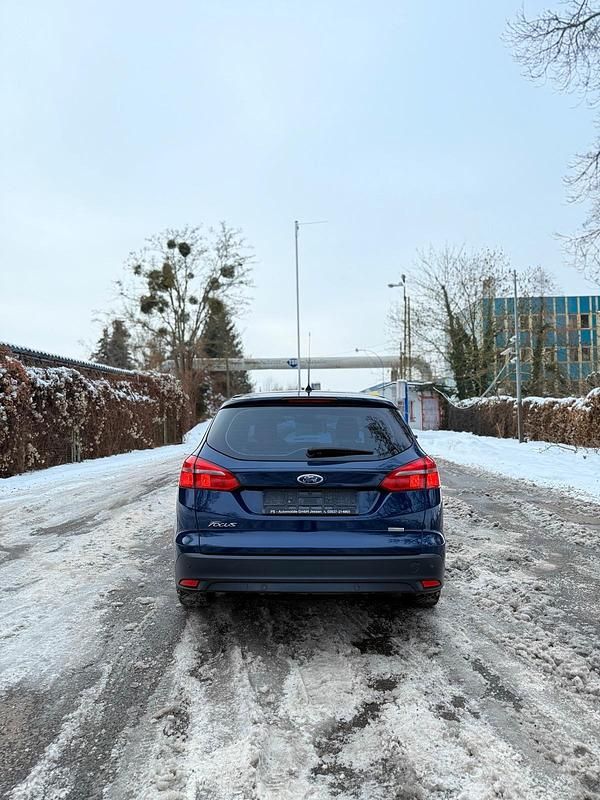 Gebraucht Ford Focus Business Edition 101 PS (74 kW) 2016 Blau Kombi