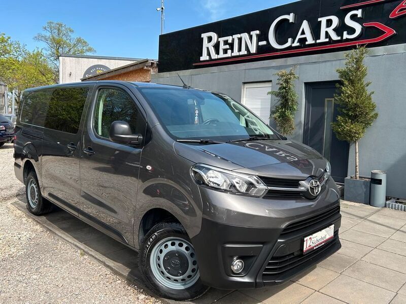Grau Gebraucht 2020 Toyota Proace Comfort Van | 19.490 € (Etwas zu teuer) - Bild 1/4