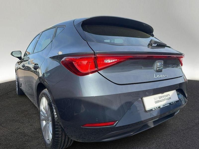 Gebraucht Seat Leon Style 150 PS (110 kW) 2025 Magnetic tech (metallic) Limousine