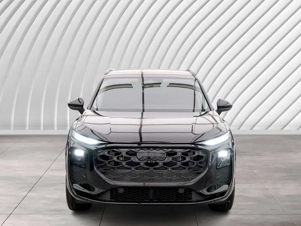 Neu Audi Q3 Sport 150 PS (110 kW) 2026 Mythosschwarz metallic SUV