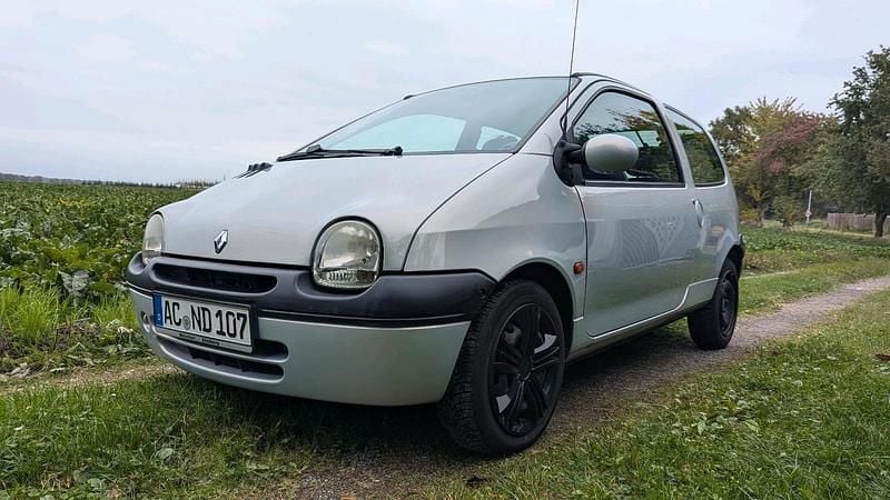 Gebraucht 2001 Renault Twingo Kleinwagen | 999 € - Bild 1/4
